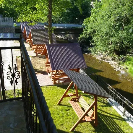 In 아파트 폴리아나